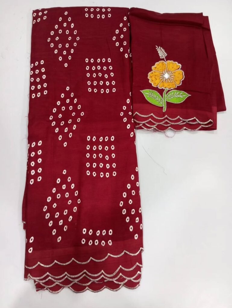 Mangalagiri Cotton by Pattu Bandini Saree with 50K Silver Zari Border & Floral Work Blouse — product photograph